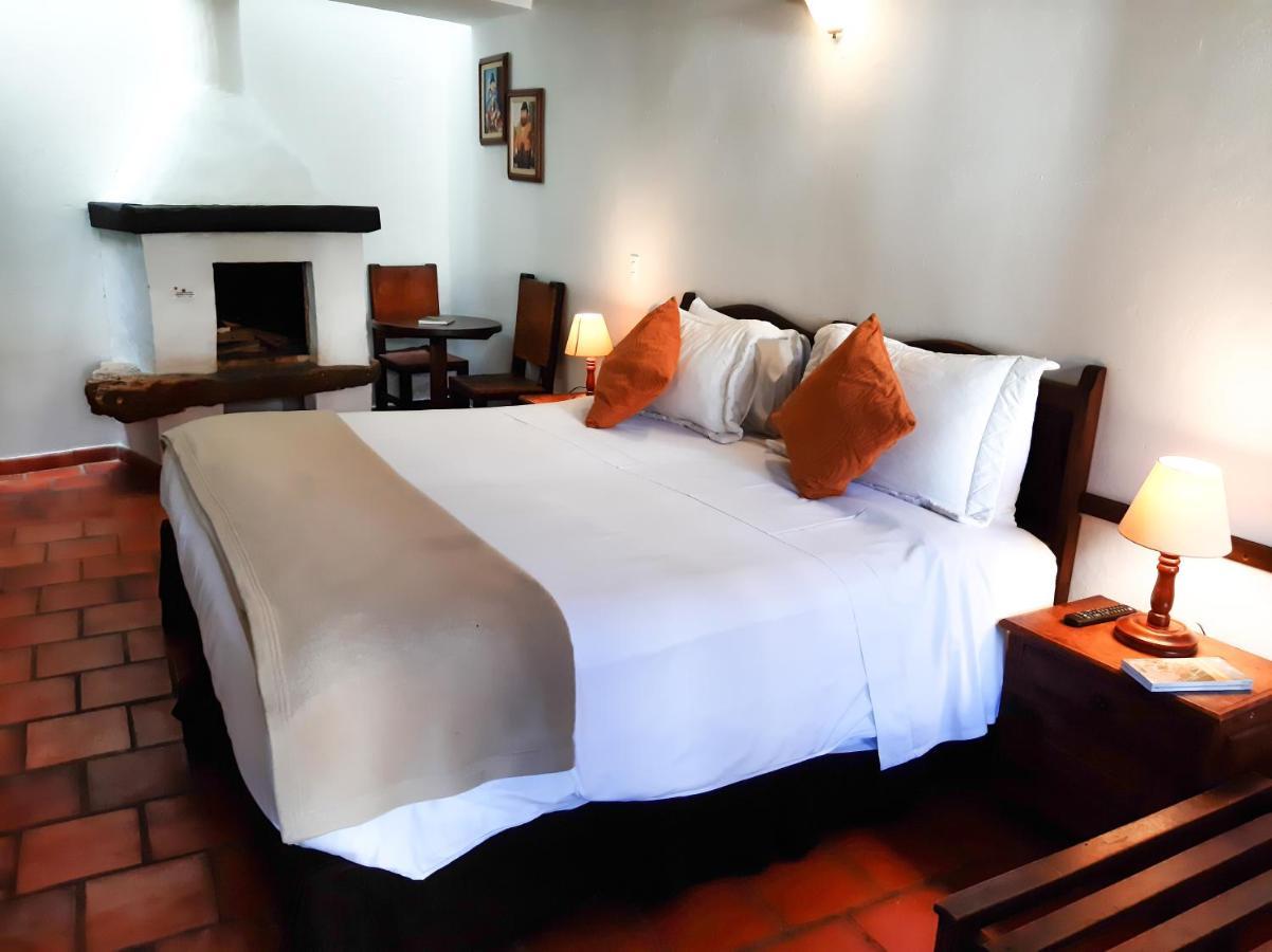 Hotel Meson De Los Virreyes Villa de Leyva Esterno foto
