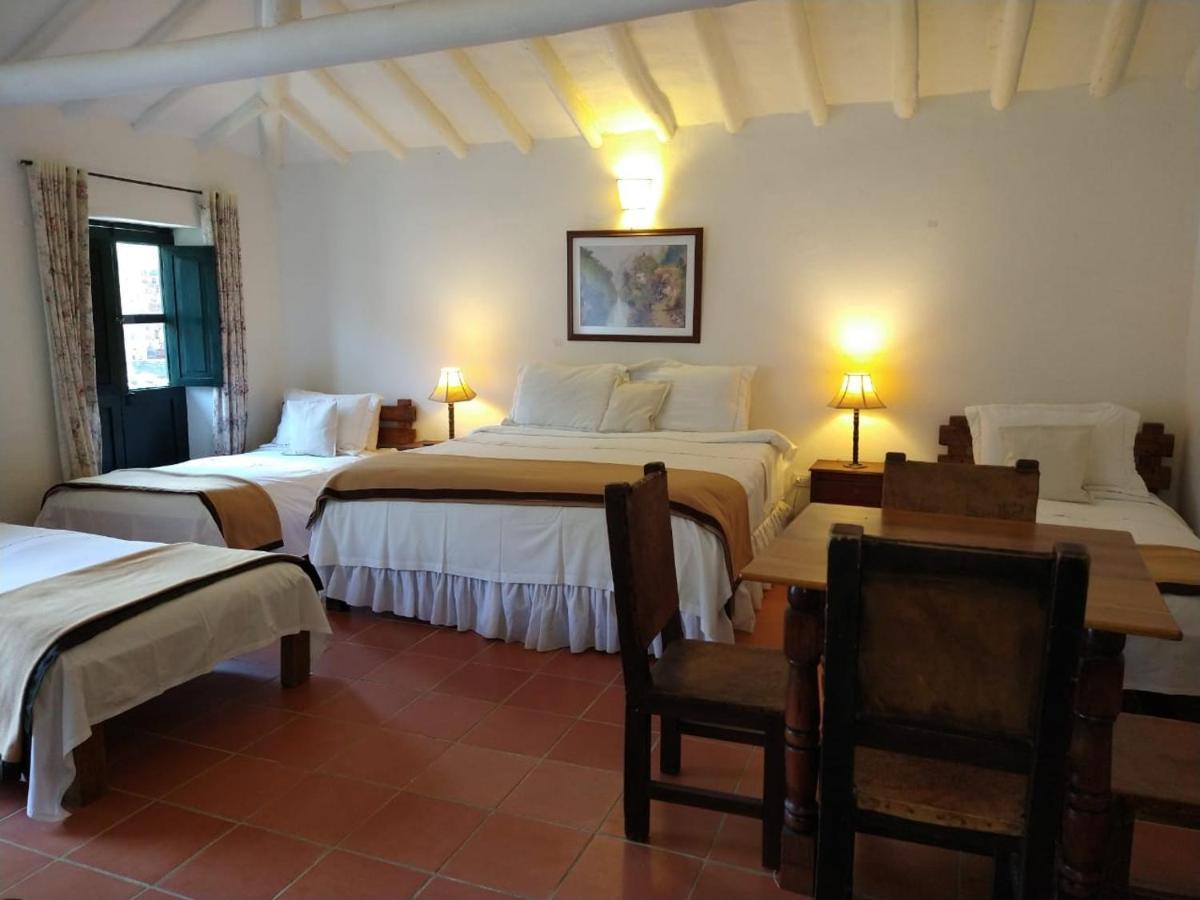 Hotel Meson De Los Virreyes Villa de Leyva Esterno foto